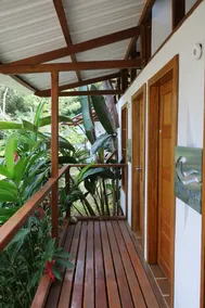 Pacific Waves Hostel & Surf - Image 2