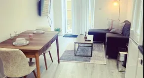 Brand new The Elegant Abode Apartment 2 Bedrooms, 1 Minute walk to shops restaurants cafe supermarket and high street - Image 3