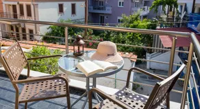 Studios & Apartments Elisabeta - Image 5