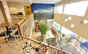 Hollywood Orchid Suites - Image 3