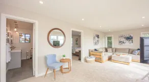 The Coastal Retreat Scenic Harbor Ocean Views Walk to Beach Restaurants - Image 2