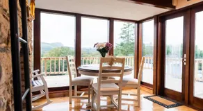 Lakeland Lodge 400 year old Bavarian Lodge with Private Hot Tub Pet Friendly - Image 5