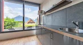 Light-filled studio with panoramic views - Image 3