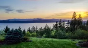 Cozy CDA Retreat 4BR Fire Pit Weekly Deals - Image 5