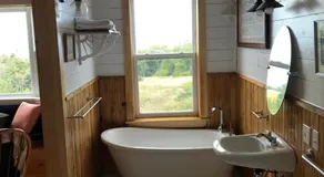MareGold Centre - Juniper Cabin and Rose Cabin - Image 2