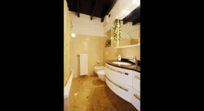 Gorgeous 1 double bedroom apartment - Image 2