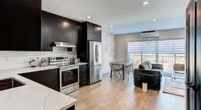 Burgundy Lofts - Marché Atwater - Image 2