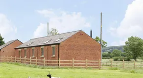 Bowland Breaks- The Shippon Luxury Holiday Let, Luxury Barn Escape with Optional Hot Tub, Log Burner,Comfy Beds, and Views - Image 5