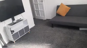 1 Bed Flat - Sleeps 2 - Parking - Wifi - Image 4