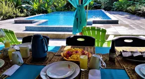 Tropical Paradise Bungalows - Image 3