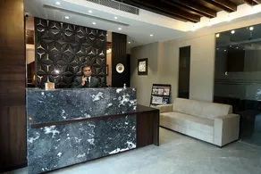 Hotel Cloud 9 - Image 4