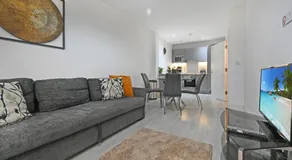 Towergate Apartments - Image 2