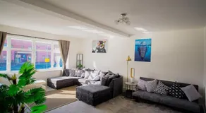 2 Bed Retreat with Roof Terrace - Image 3