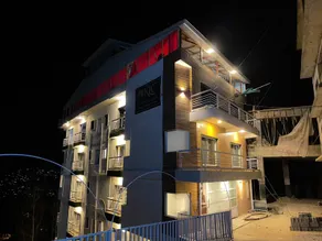 Kamboh La Cloud Hotel and Apartments - Image 5