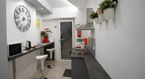 Duca's House - Image 4