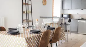 Visitez Lyon Bel Appartement spacieux le Joliot Curie 4-6 pers à Lyon - Eurexpo - LDLC ARENA - Image 3