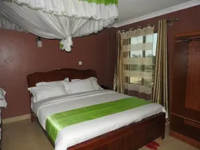 Omega Gardens Hotel - Image 3