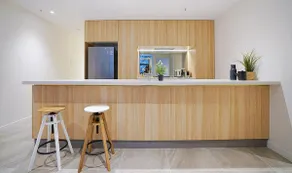 KozyGuru | Surry Hills | Prime Location & Parking - Image 4