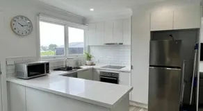 Pet friendly, Family home close to town - Image 4