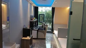 Lightspeed eSports Hotel - Image 4