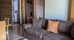 Samaras Apartments in Kamena Vourla - Image 2