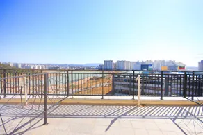 Lake 45 Hotel - Image 1