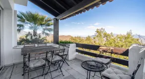 Sea & mountain view Marbella - Image 4