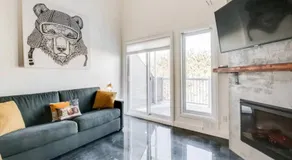 Condo moderne, escapade vacance, vue sur montagnes - Image 2