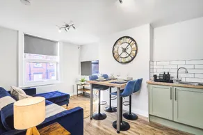 Estcourt Avenue Apartments - Image 3
