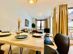 Luxury 2BR 2BA Near Fashion District by Oneluxstay - Image 3