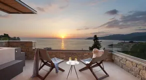 Diapori Suites Hotel - Image 2