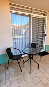Mandurah Coastal Studio - Pool Outlook - Image 3