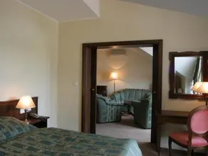 Darovanský Dvůr - Wellness & Golf Hotel - Image 2