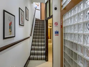 Abbey Hotel - Image 5