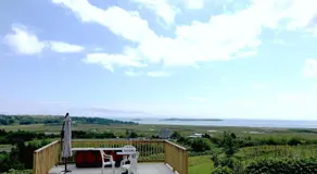 Admiral's Quay Motel & Suites - Image 3