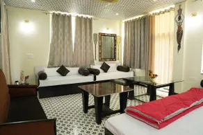 Skyza farms 5 BHK Rustic Villa with Pool & Garden - Image 2