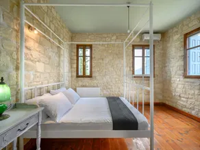 Villa in Spili with Mountain Views  Pool - Image 2