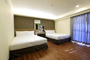 Chance Hotel - Image 5