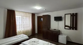 Pensiunea Valea Galbenei - Image 2