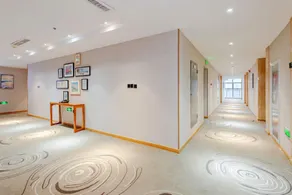 Guanlan Hotel - Image 4