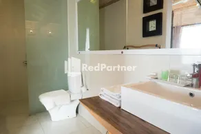 Sawah Joglo Boutique Villa Mitra RedDoorz - Image 3