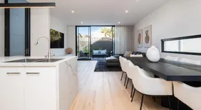 The Executive in Caulfield South - Image 3