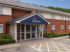 Travelodge Wakefield Woolley Edge M1 Northbound - Image 4