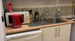 Studio Flat - Image 4