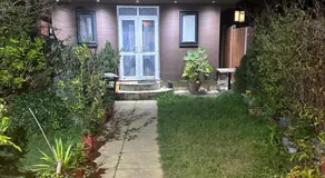 Modern 1 bed suite in guest house private garden - Image 5