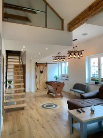 Dark Horse Apartament - Image 2