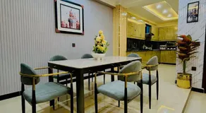 Crown Inn Furnished Apartments - Image 5