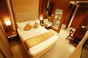 Magnet Hotel - Image 3
