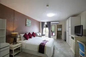D-haus Ladprao Residence - Image 2