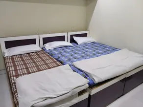 Chaitanya Kalyan Guest House - Image 2